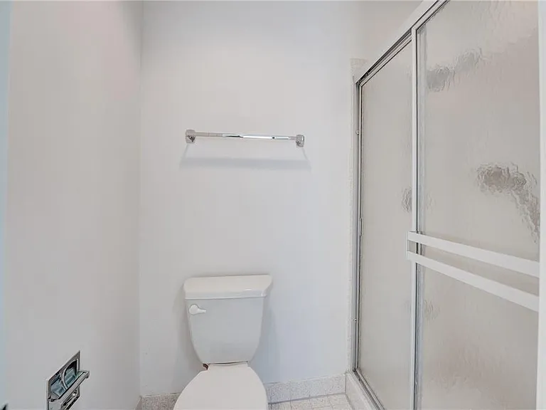 103 Saint Andrews Rd — Photo 36