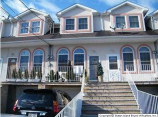163 McClean Ave, Staten Island, NY 10305