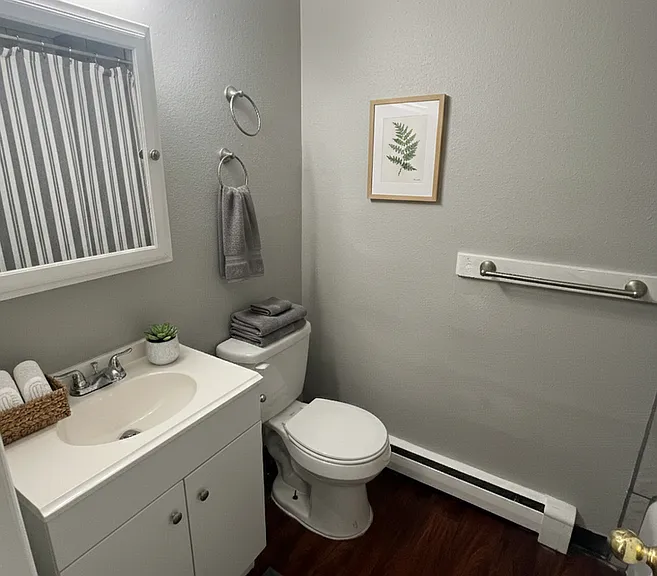 312 W Alabama Ave — Photo 16