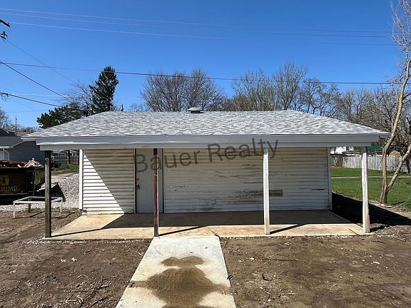 4th image of 15 N Main St #17