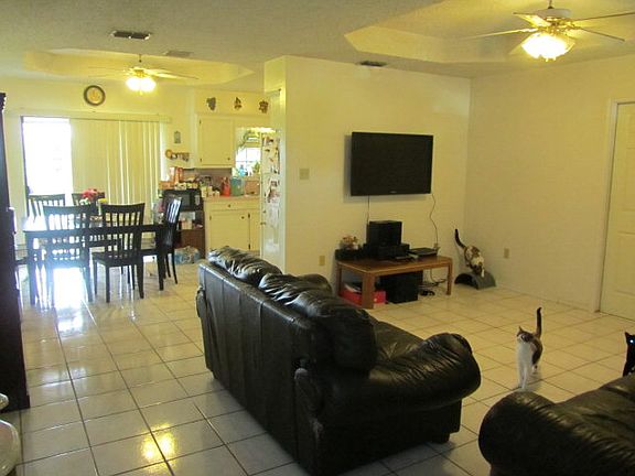 4th image of 1120 Squaw Valley Dr
