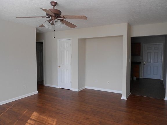 3rd image of 2437 E 5th Ave