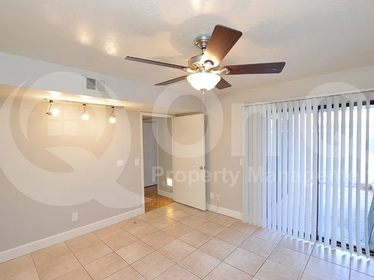 850 S River Dr #1044 — Photo 11