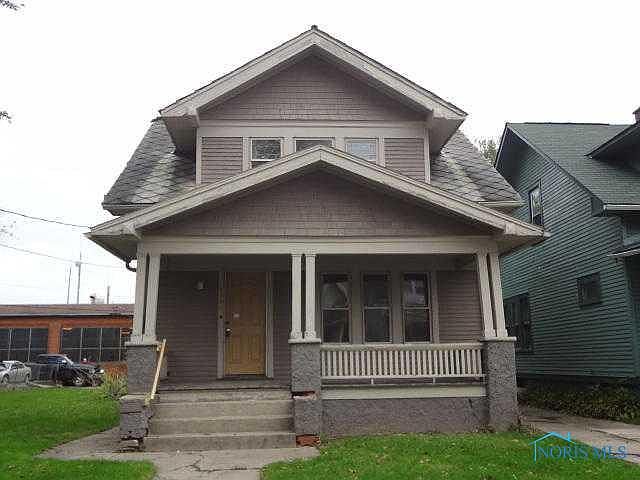 1st image of 2461 Lawton Ave
