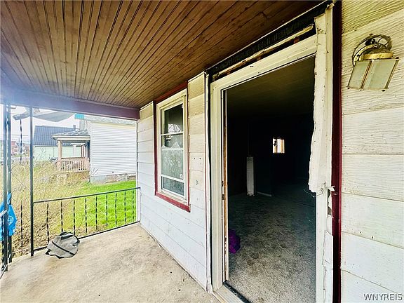 3rd image of 535 20th St