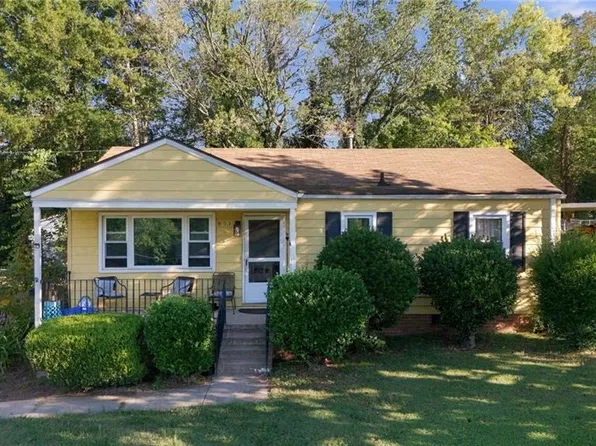 903 E Florida St, Greensboro, NC 27406