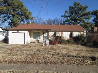 916 Roosevelt St, Seminole, OK 74868