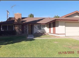 8991 California Ave, Riverside, CA 92503