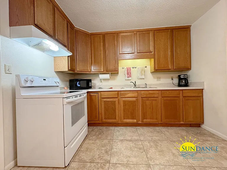 816 Lark St #8 — Photo 6