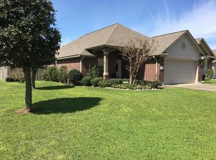 1 Jasmine Ct, Angleton, TX 77515