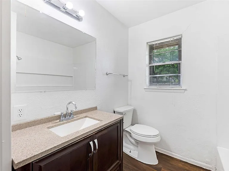 2717 Wesleyan Dr — Photo 3