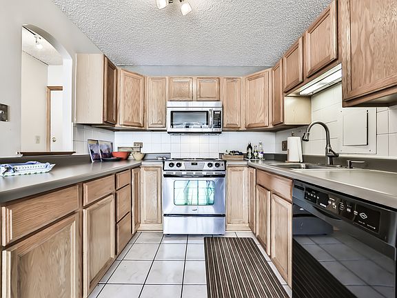 3rd image of 2754 N Hampden Ct APT 906