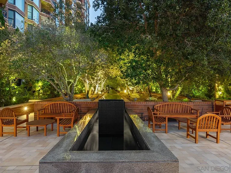 500 W Harbor Dr W #616 — Photo 55