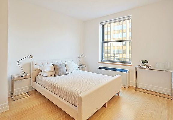 3rd image of 110 Livingston St APT 5K