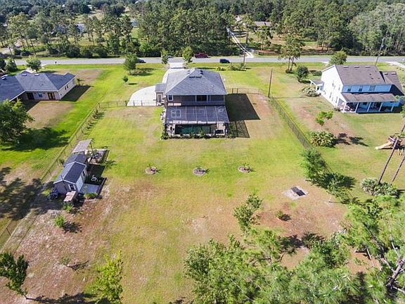 4th image of 20138 Quinella St