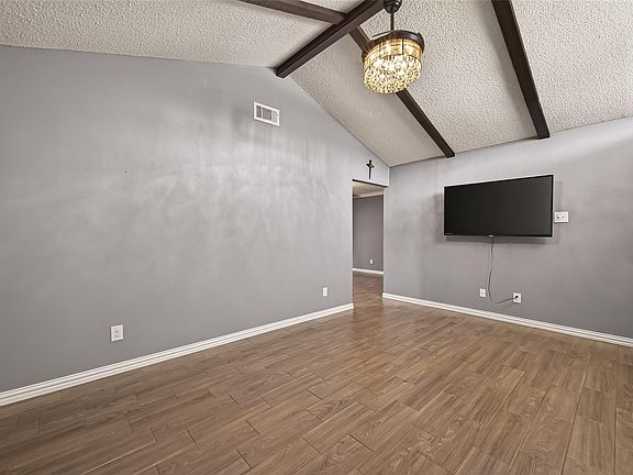4th image of 7502 Nightingale Cir