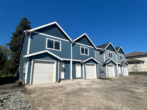 52471 SW 4th St, Scappoose, OR 97056