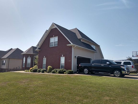 3rd image of 1500 Mearns Ct