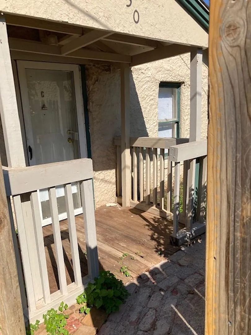 Cute 1 bed/1 bath — Photo 1