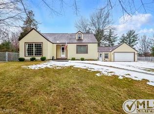 18625 W Spring Lake Rd, Spring Lake, MI 49456