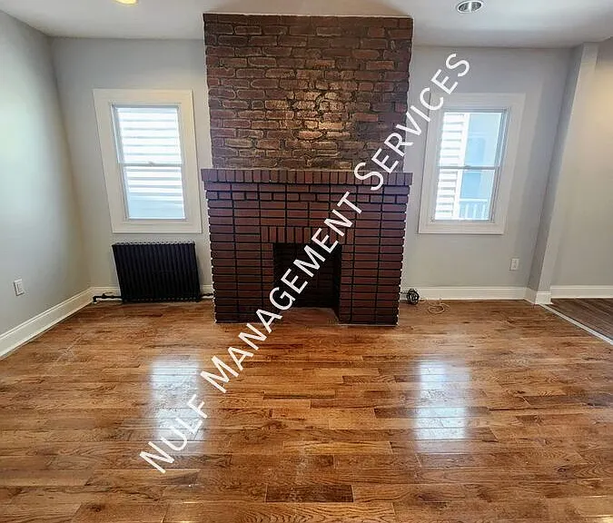 930 Portland St #1 — Photo 3