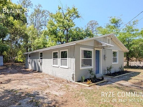 4th image of 4634 Blaine St