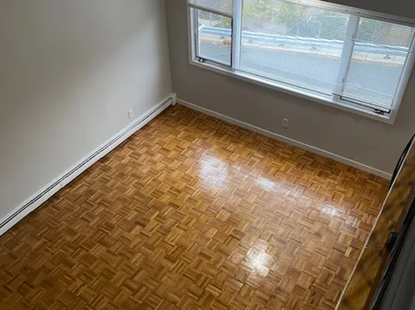 233 Myrtle Avenue image 25 of 34