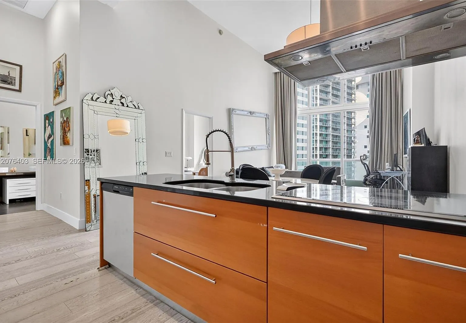 Icon Brickell Condo No 3 — Photo 3
