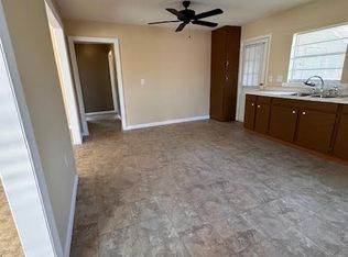 6711 Mary St, Ocean Springs, MS 39564