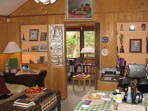 Living room to front reading