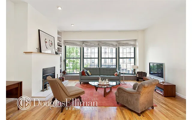Sold by Douglas Elliman | media 21