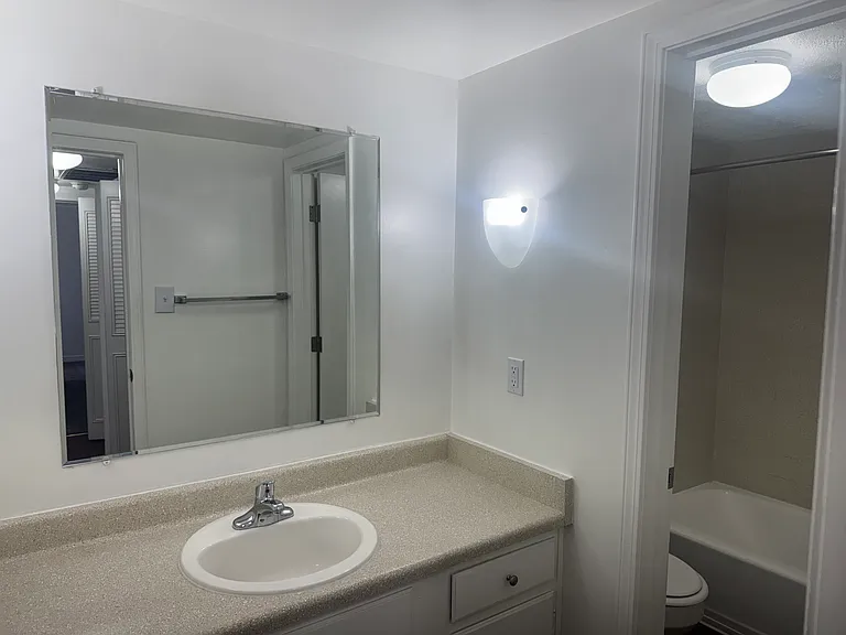 Villa Apartments — Photo 37