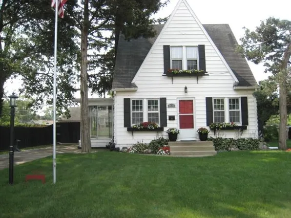 3122 E Sunnymede Ave, South Bend, IN 46615