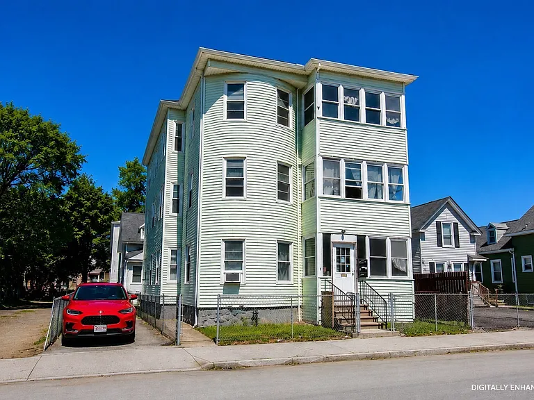 8 Douglas St #3 — Photo 11