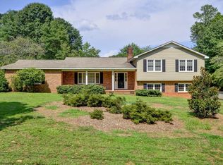 195 Winfield Dr, Spartanburg, SC 29307