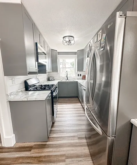503 Forest Dr SE — Photo 3