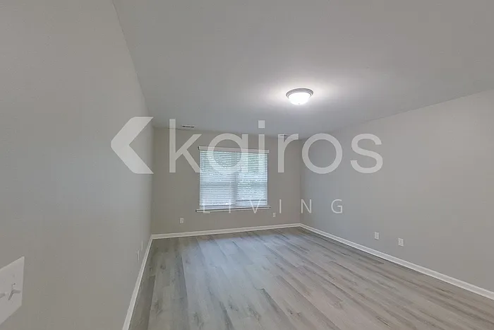 102 Bluff Rd — Photo 15