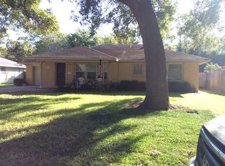 106 S Pin Oak Dr, Texas City, TX 77591