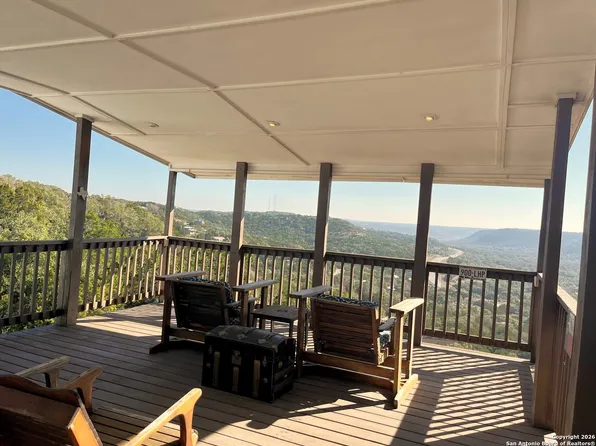 820 Hill Top, Canyon Lake, TX 78133