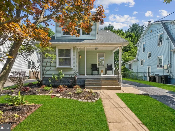 19 Manor Ave, Oaklyn, NJ 08107
