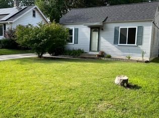 143 Daniel St SE, Kentwood, MI 49548
