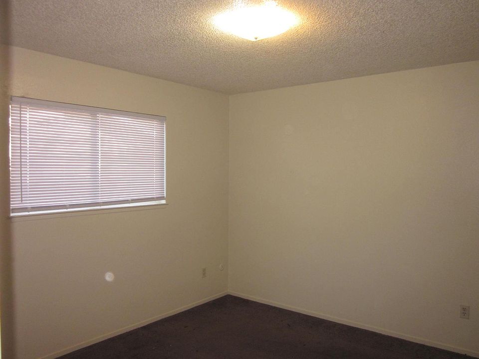 1st image of 103 Edan Ave