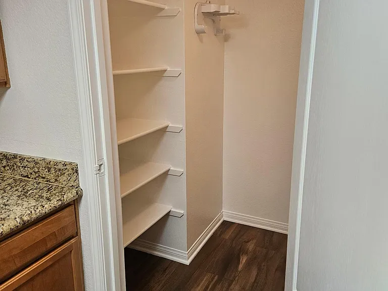 12071 Alta Carmel Ct #87 — Photo 5
