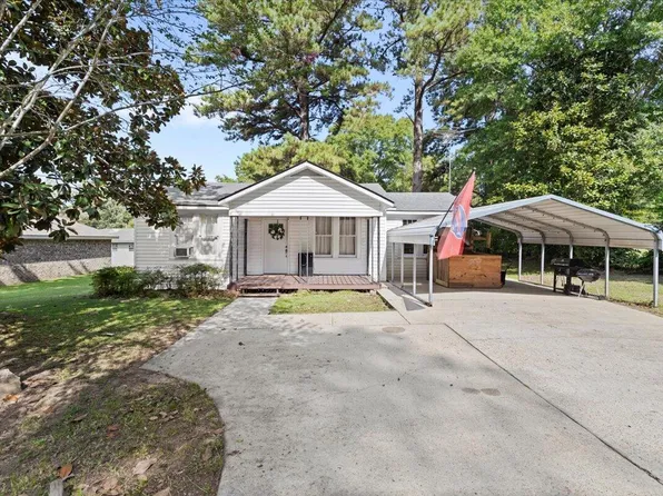 216 Old Corinth Rd, Petal, MS 39465