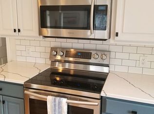 105 Kay St, Newport, RI 02840