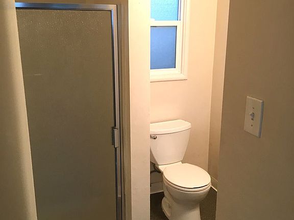 5th image of 150 Canfield Ave APT 6