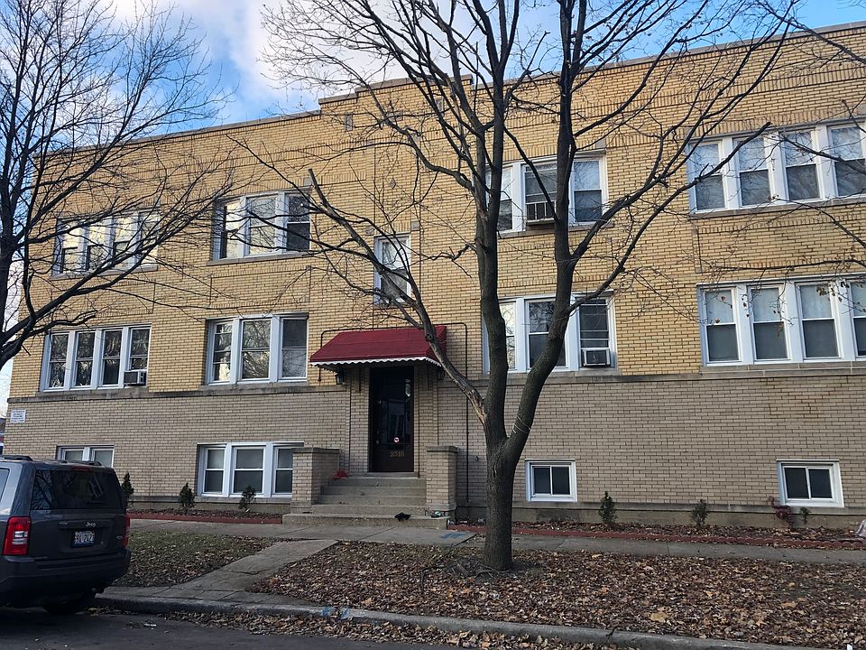1st image of 2318 W Berwyn Ave APT 2W