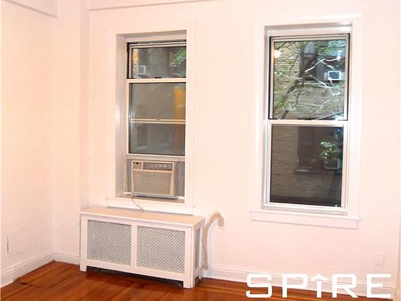 3rd image of 340 W 87th St APT 3A