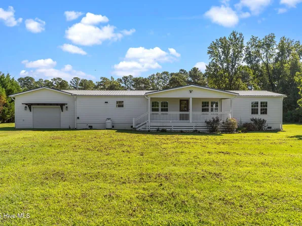 56 Sage Drive, Burgaw, NC 28425