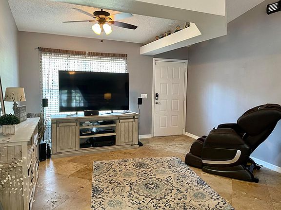 3rd image of 2449 SE Mariposa Avenue